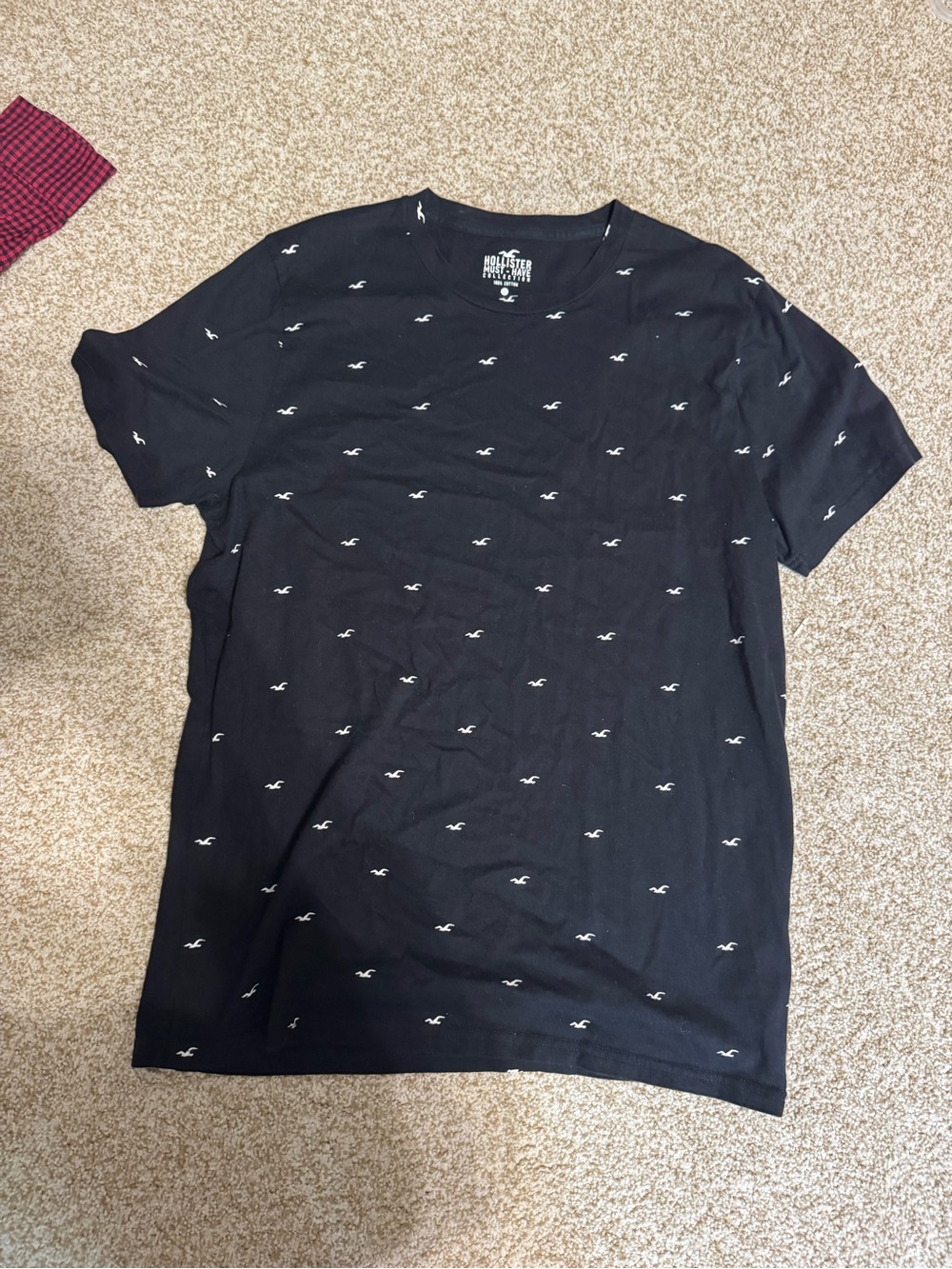 Hollister Black Short-Sleeve Crew with White Seagull Print
